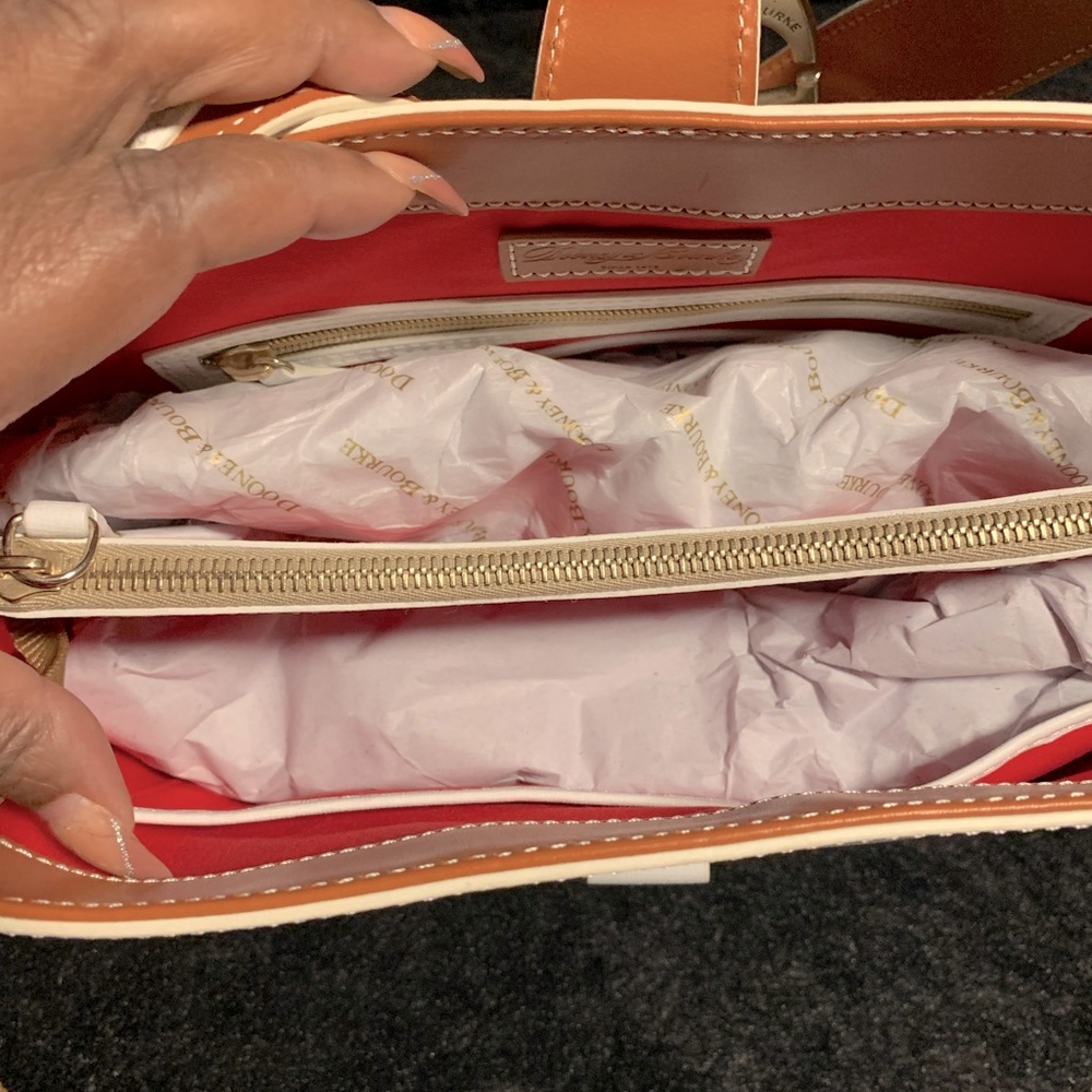 Dooney & Bourke Saffiano Ashby Leather Tote NWOT 🌹 - Picture 12 of 12